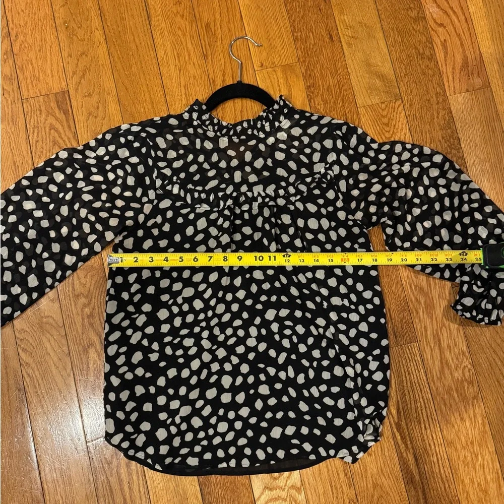 LOFT blouse - Picture 2 of 4